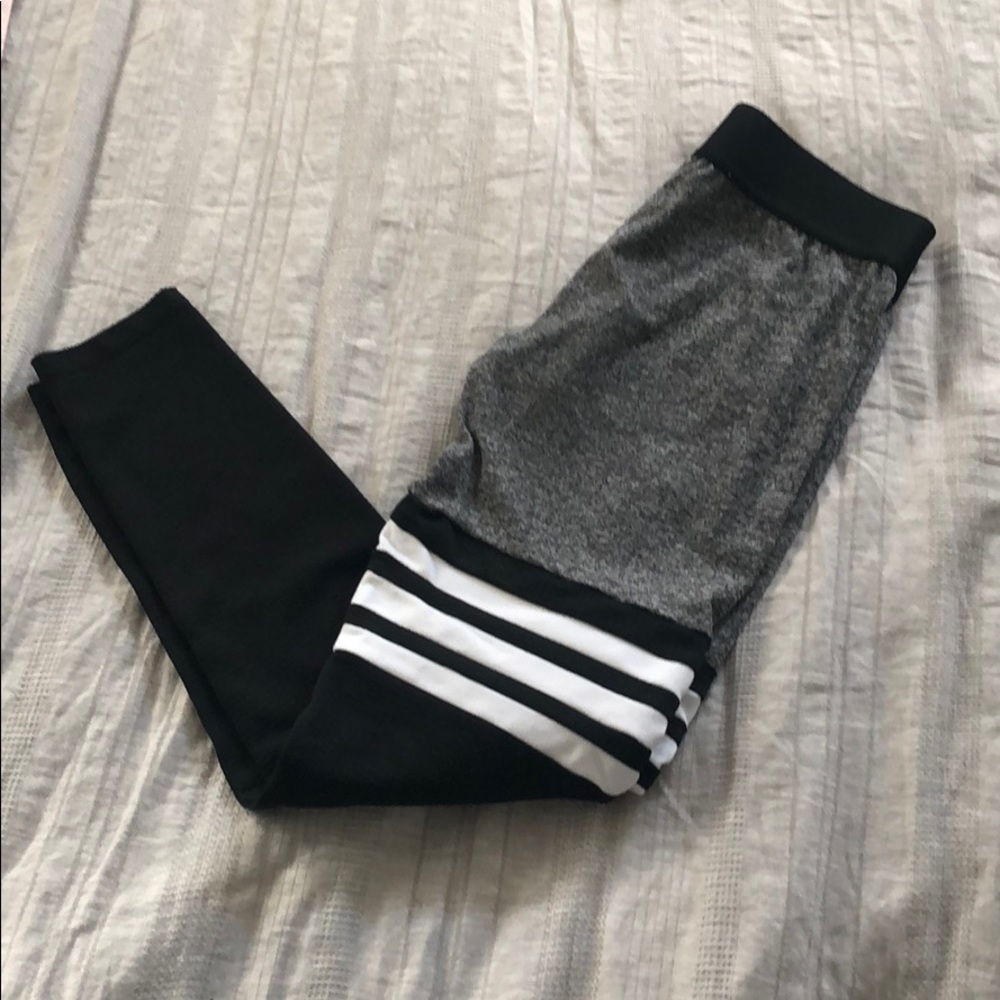 Bombshell Leggings